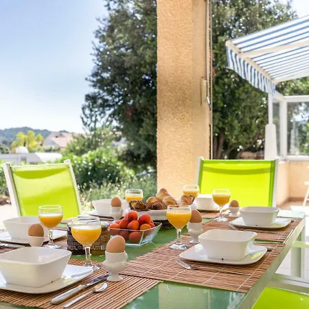 Modern With Airco, Private Swimming Pool, Play Set And Beautiful View